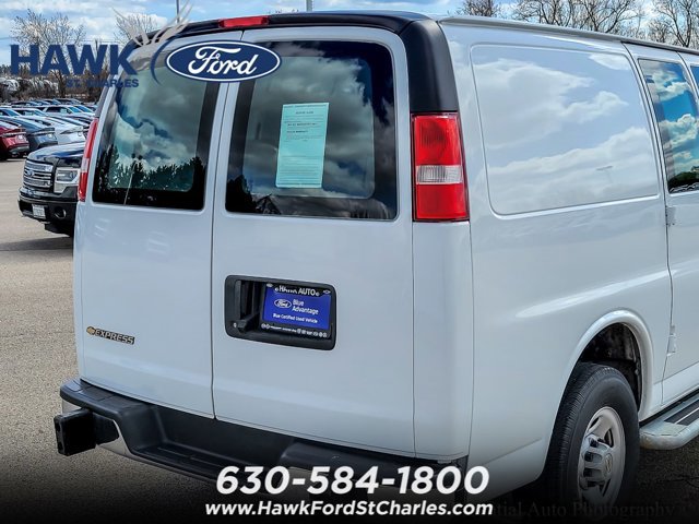 Used 2024 Chevrolet Express 2500 w/ Driver Convenience Package RWD image 6