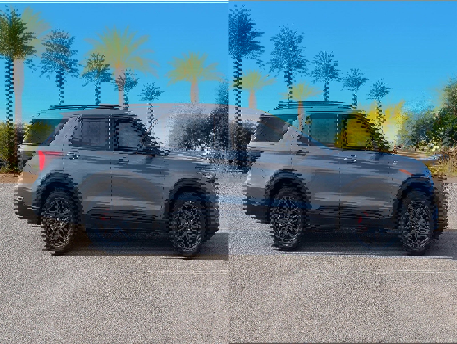 Certified 2025 Ford Explorer ST-Line w/ ST-Line Street Pack image 6