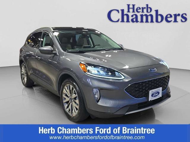 Certified 2022 Ford Escape Titanium w/ Class II Trailer Tow Package AWD/4WD image 1