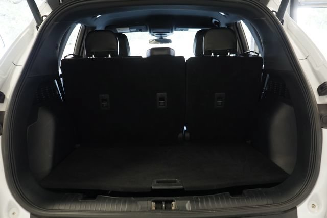 Certified 2025 Ford Escape ST-Line Select AWD/4WD image 32