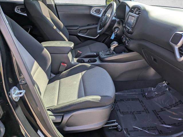 Used 2020 Kia Soul LX FWD image 18