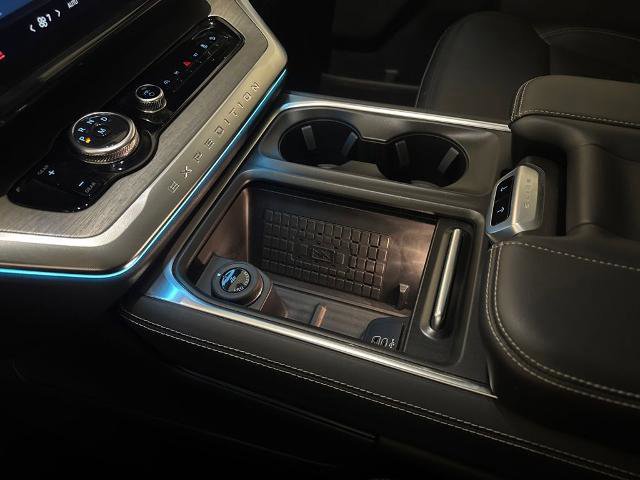 Certified 2025 Ford Expedition Max Platinum image 32