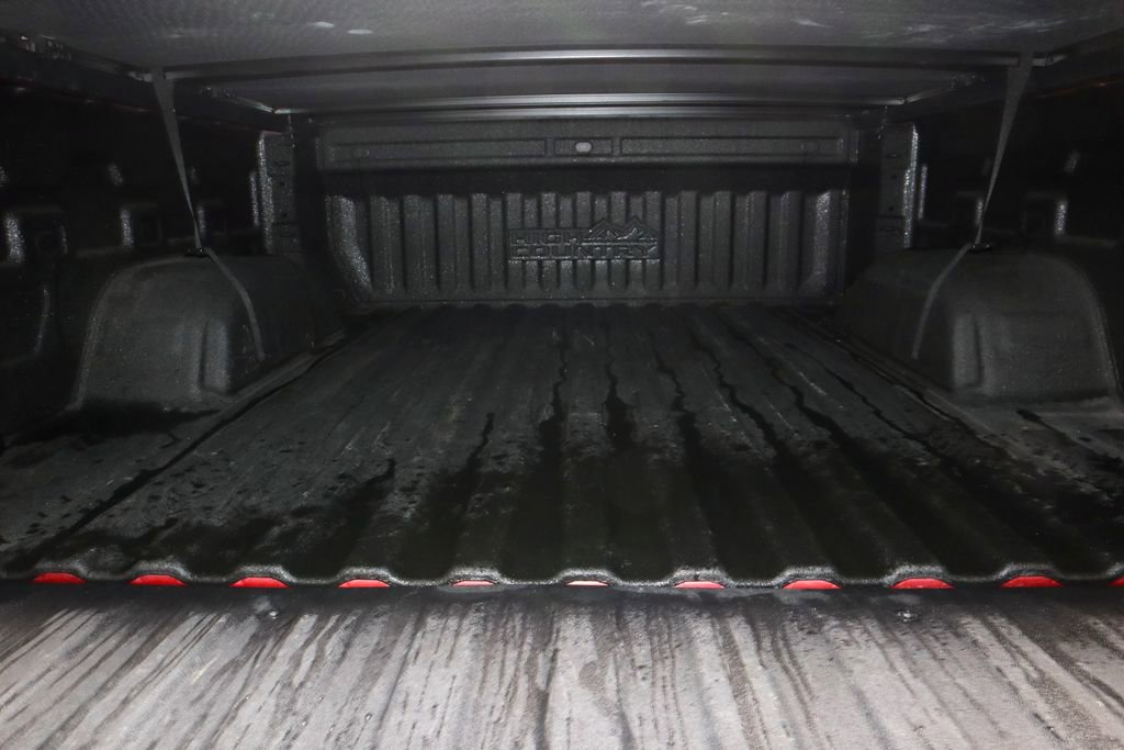 Used 2023 Chevrolet Silverado 1500 High Country w/ High Country Premium Package AWD/4WD image 16
