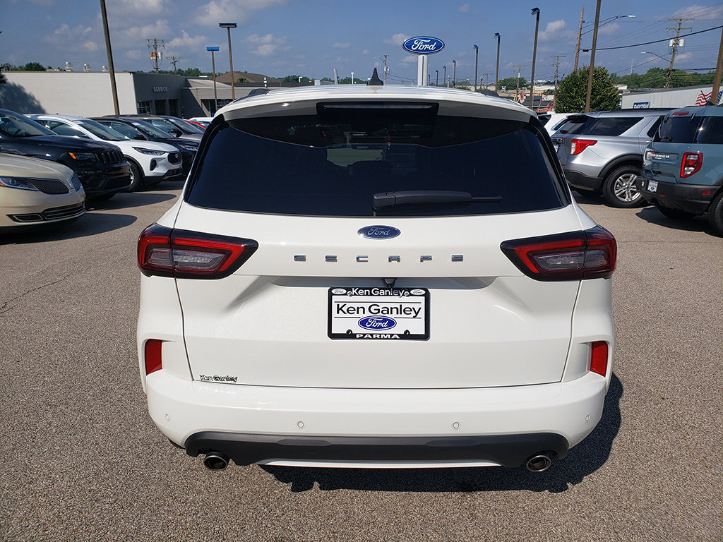 Certified 2023 Ford Escape ST-Line w/ Tech Pack #1 FWD image 6