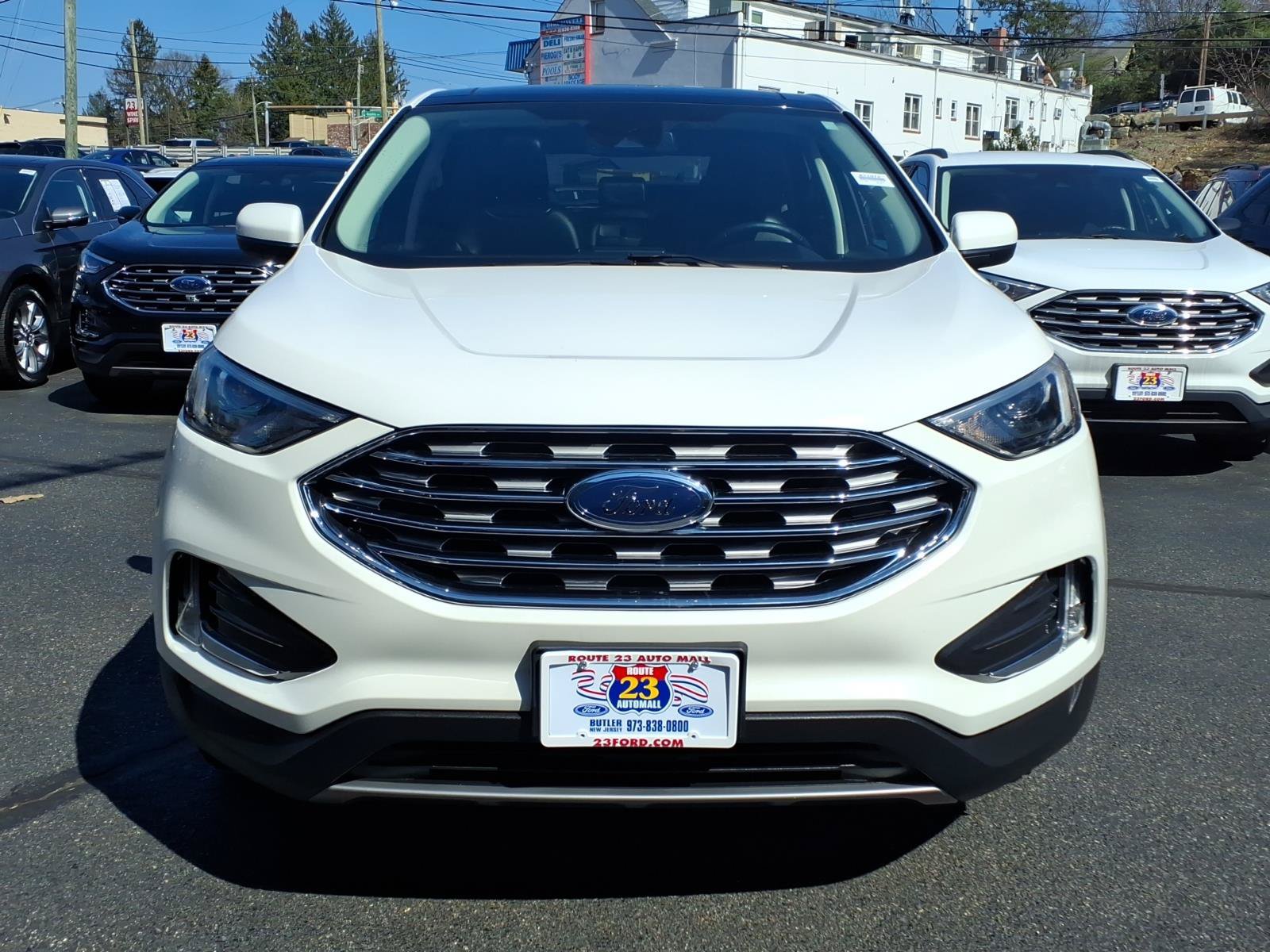 Certified 2022 Ford Edge SEL w/ Convenience Package AWD/4WD image 2