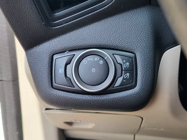 Certified 2017 Ford C-MAX Titanium w/ Equipment Group 301A FWD image 23