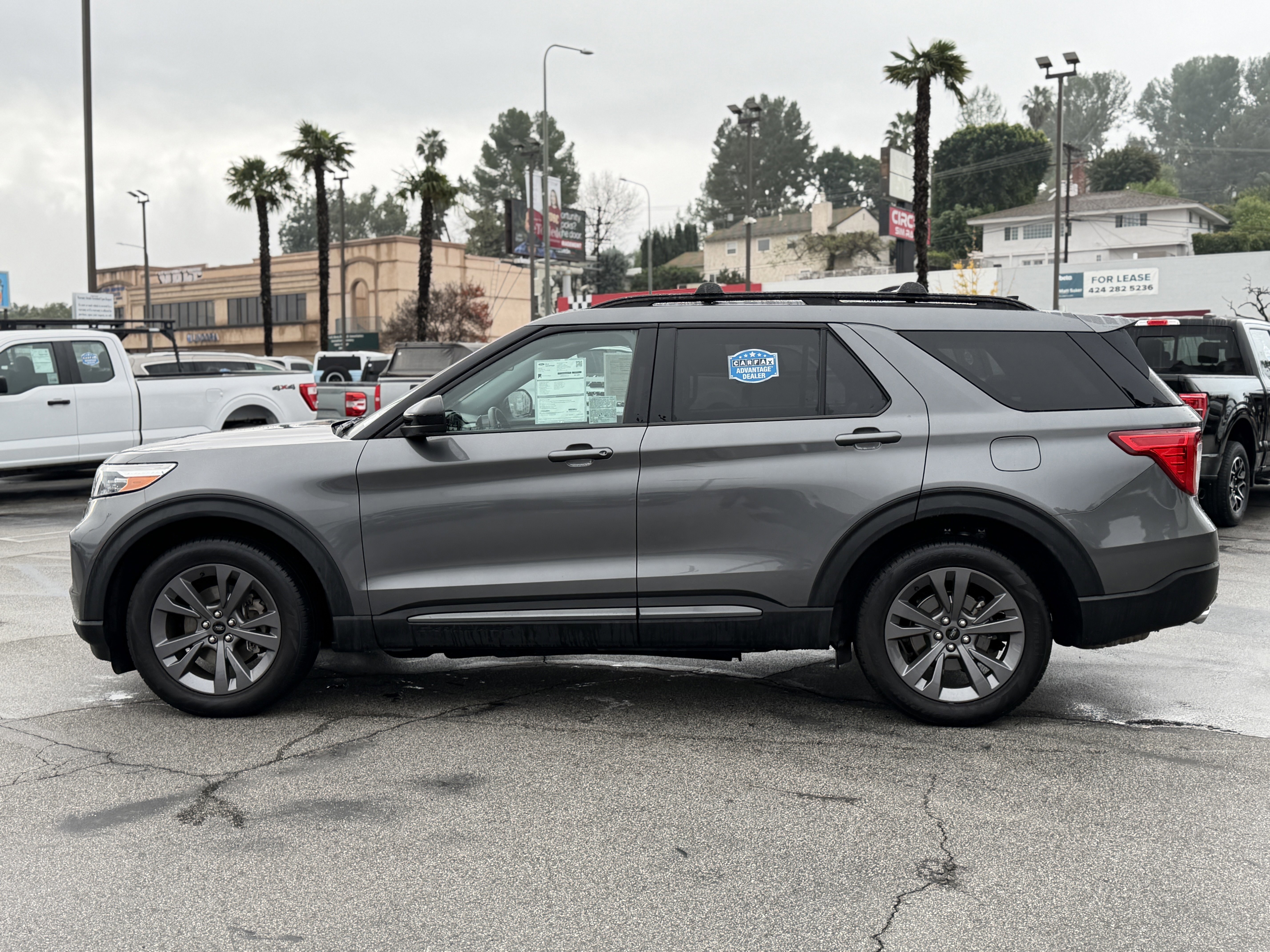 Certified 2022 Ford Explorer XLT w/ Equipment Group 202A image 2