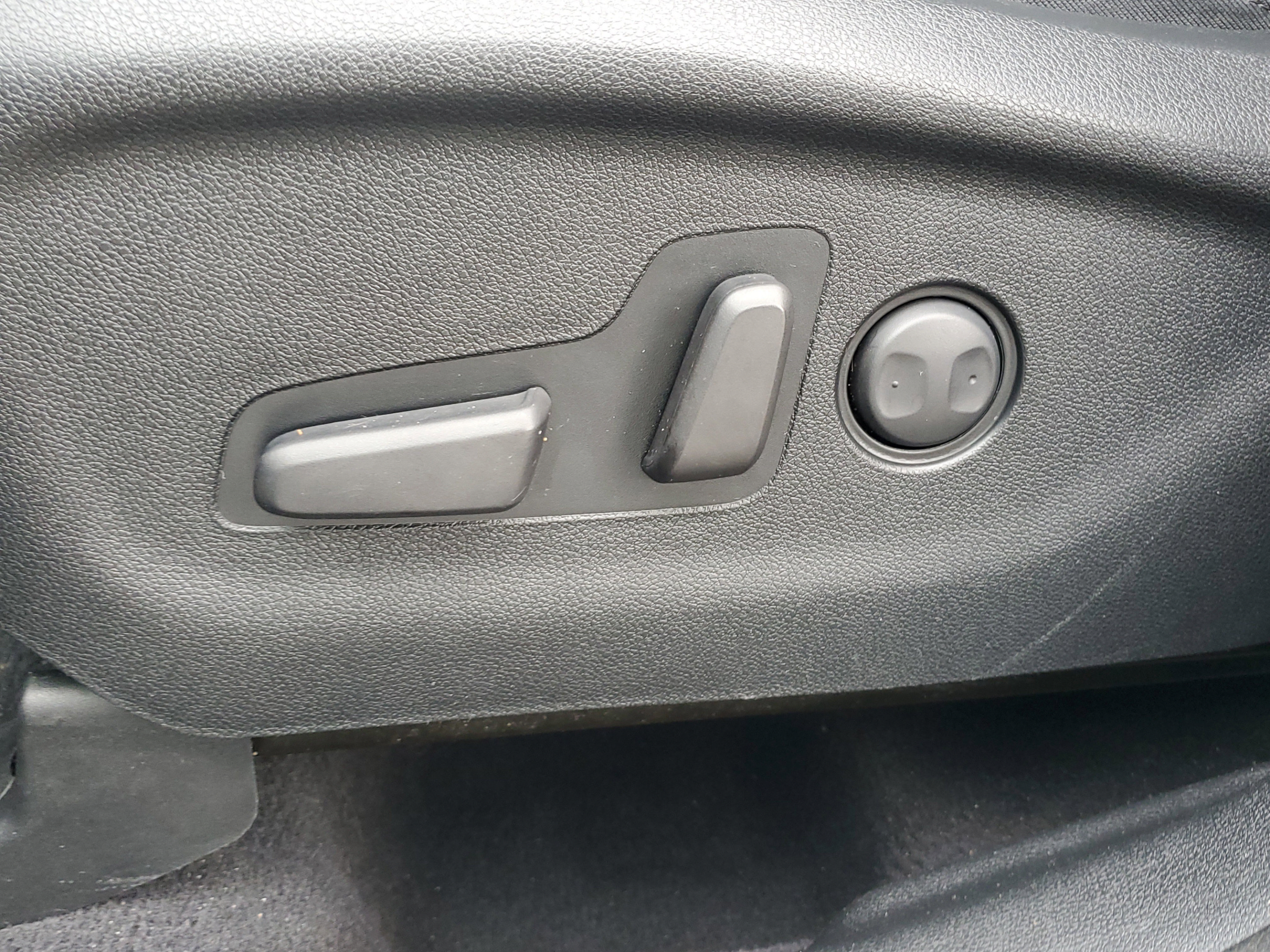 Used 2019 Kia Sorento S AWD/4WD image 17