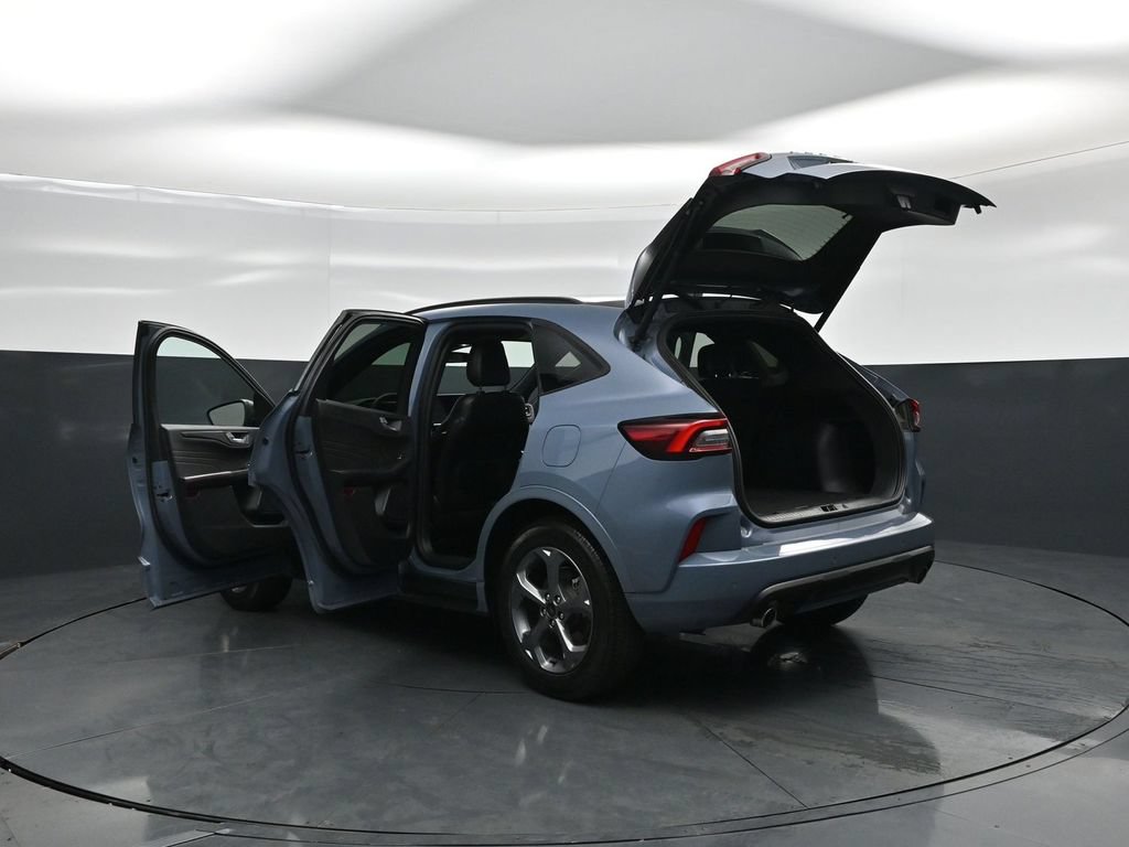 Certified 2024 Ford Escape ST-Line w/ Tech Pack #1 FWD image 36