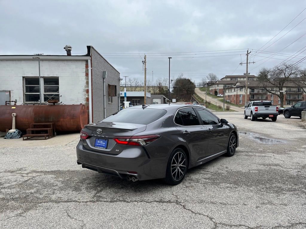 Used 2023 Toyota Camry SE w/ Convenience Package image 5
