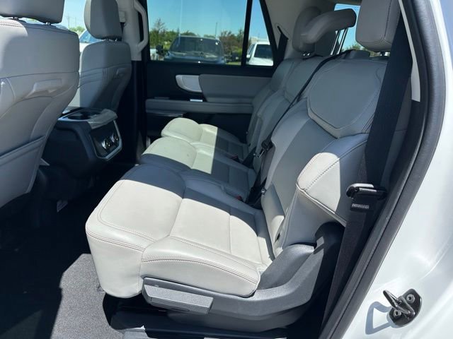 Certified 2025 Ford Expedition Max Active AWD/4WD image 15