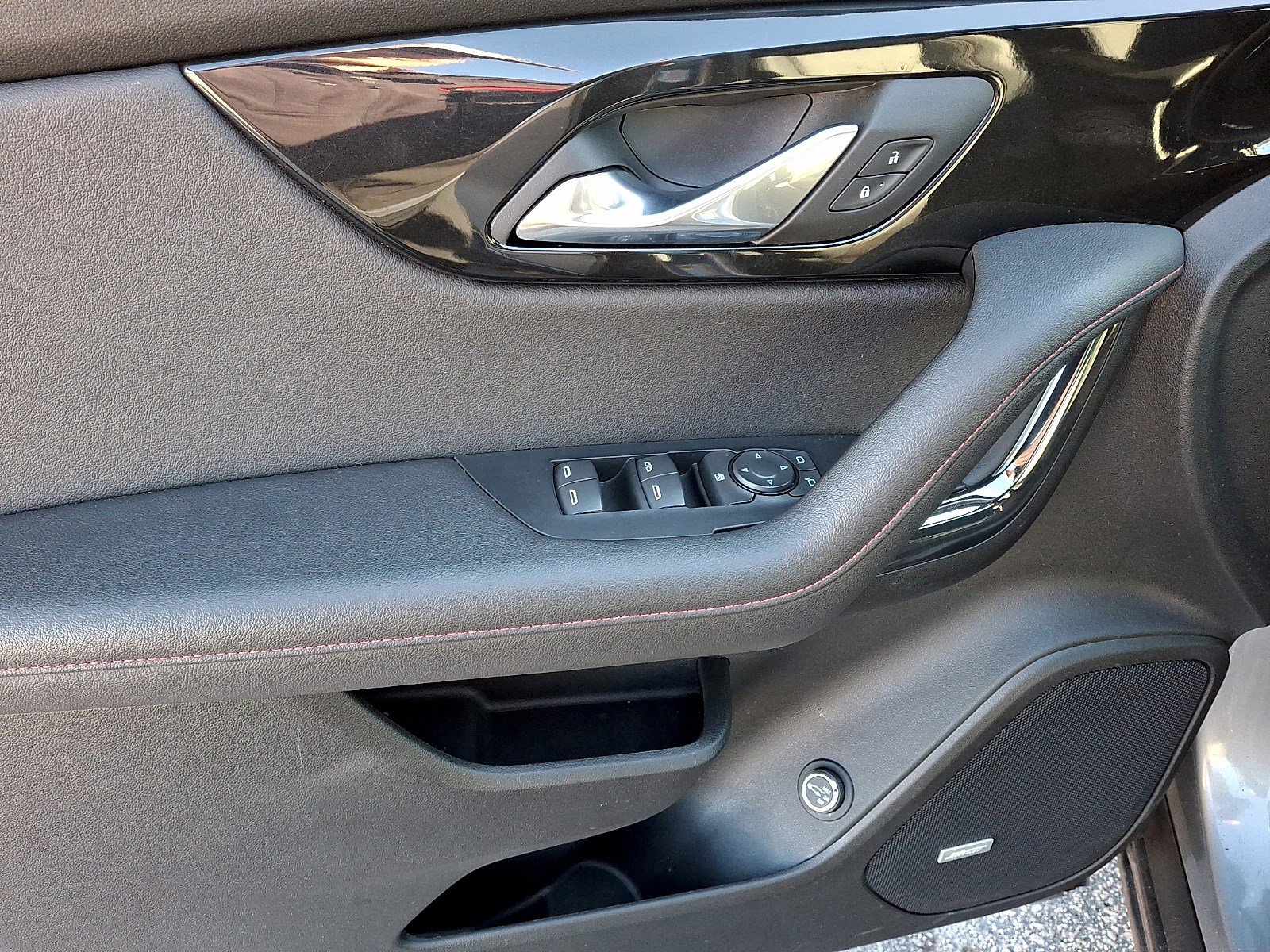 Used 2025 Chevrolet Blazer RS image 11