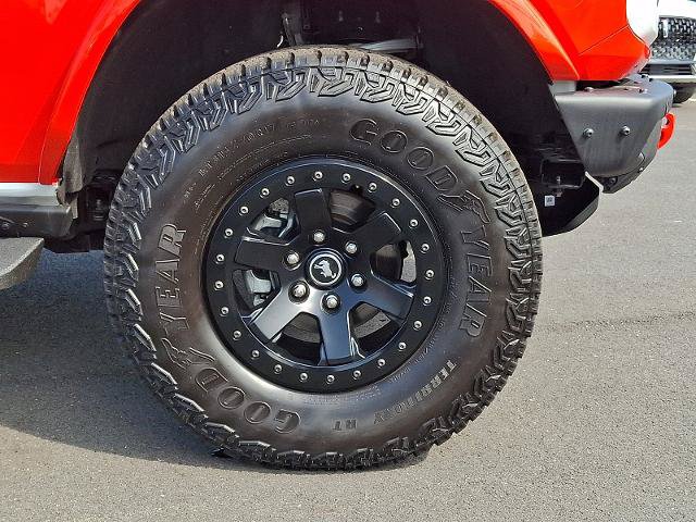 Certified 2025 Ford Bronco Stroppe Edition AWD/4WD image 8