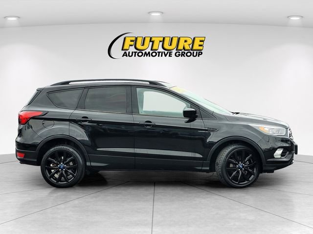 Certified 2019 Ford Escape SE FWD image 3