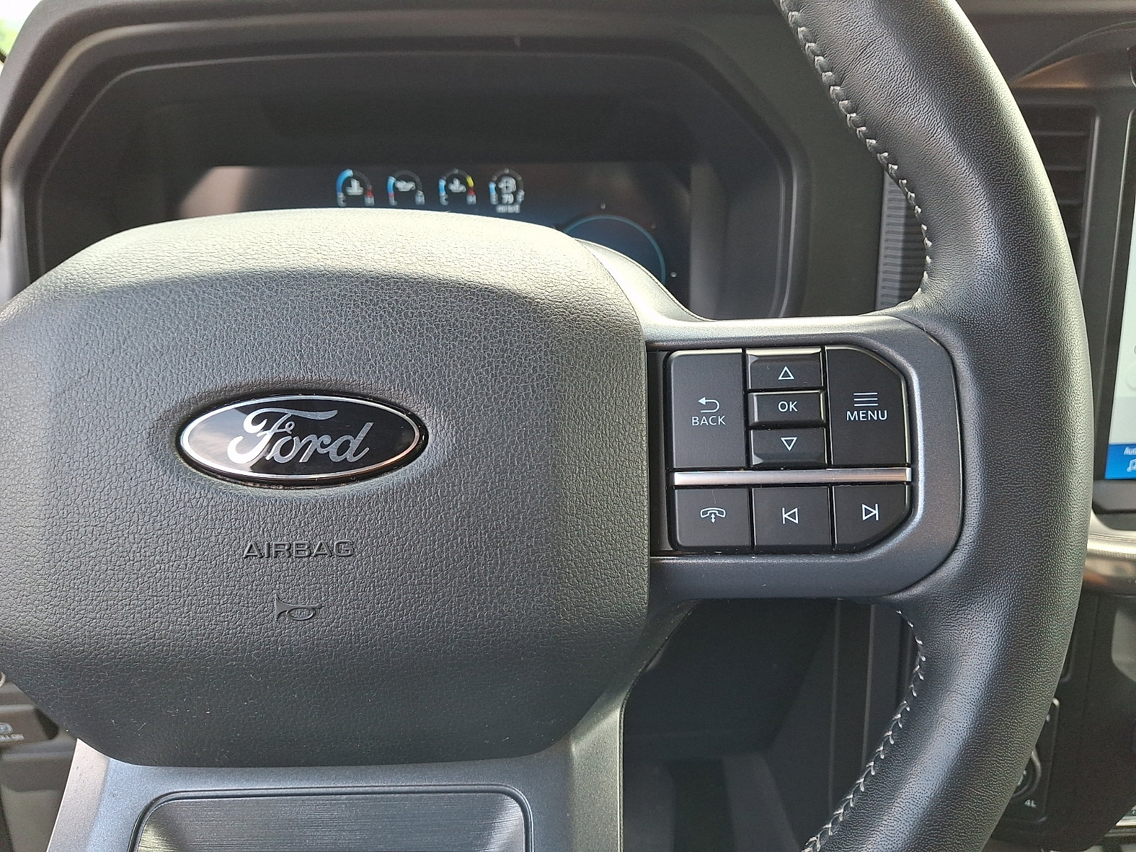 Certified 2024 Ford F150 Lariat w/ Equipment Group 502A High AWD/4WD image 23