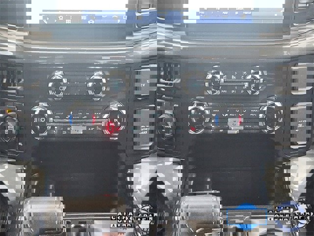 Certified 2022 Ford F150 XLT w/ Equipment Group 302A High image 17