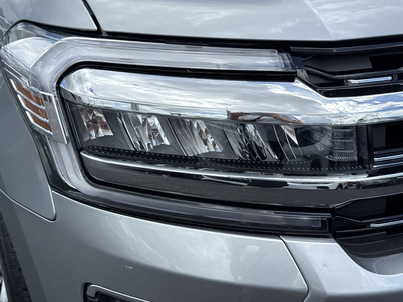 Certified 2024 Ford Expedition Max Limited RWD image 9