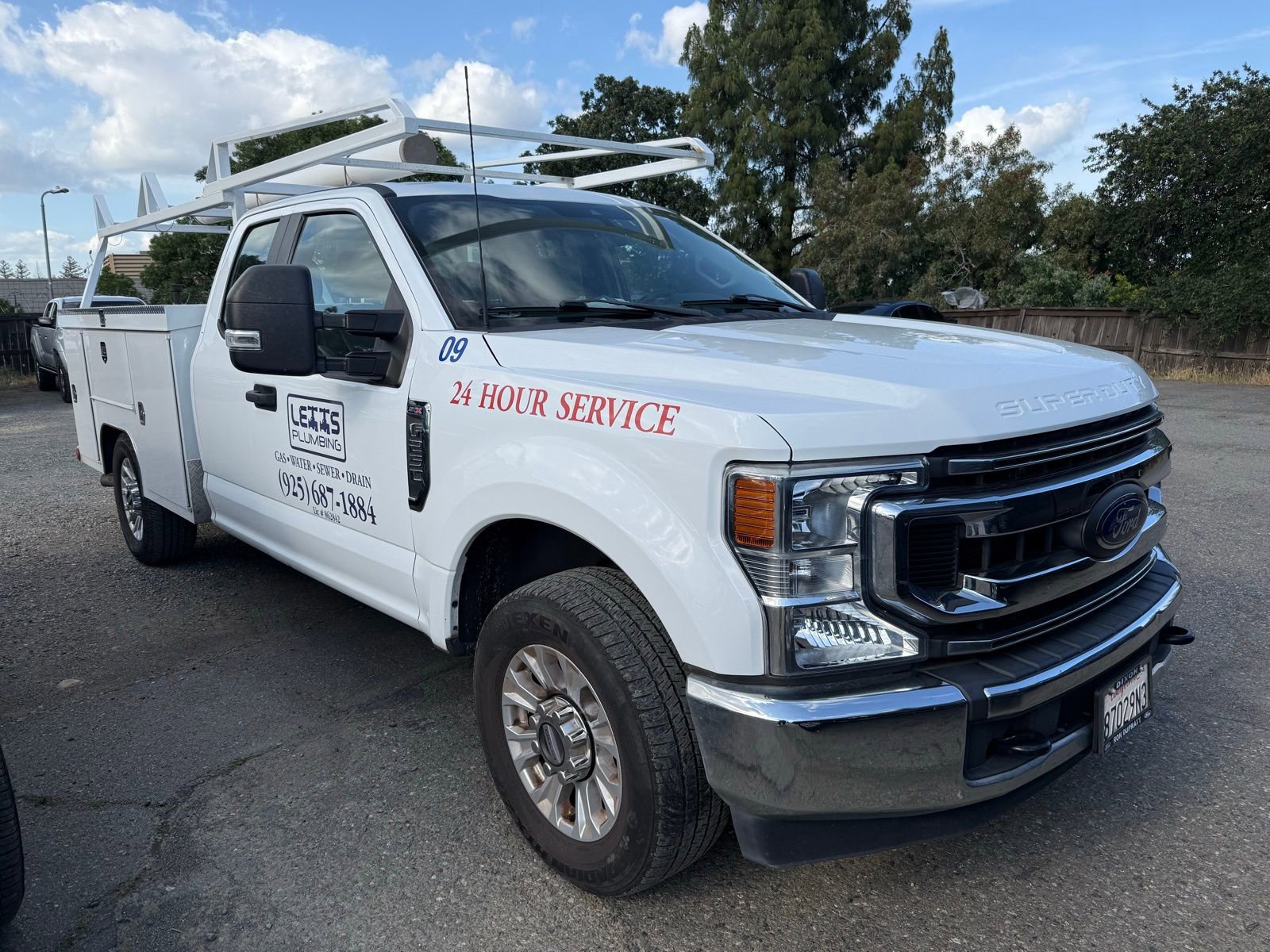 Certified 2022 Ford F250 XL w/ STX Appearance Package RWD image 6