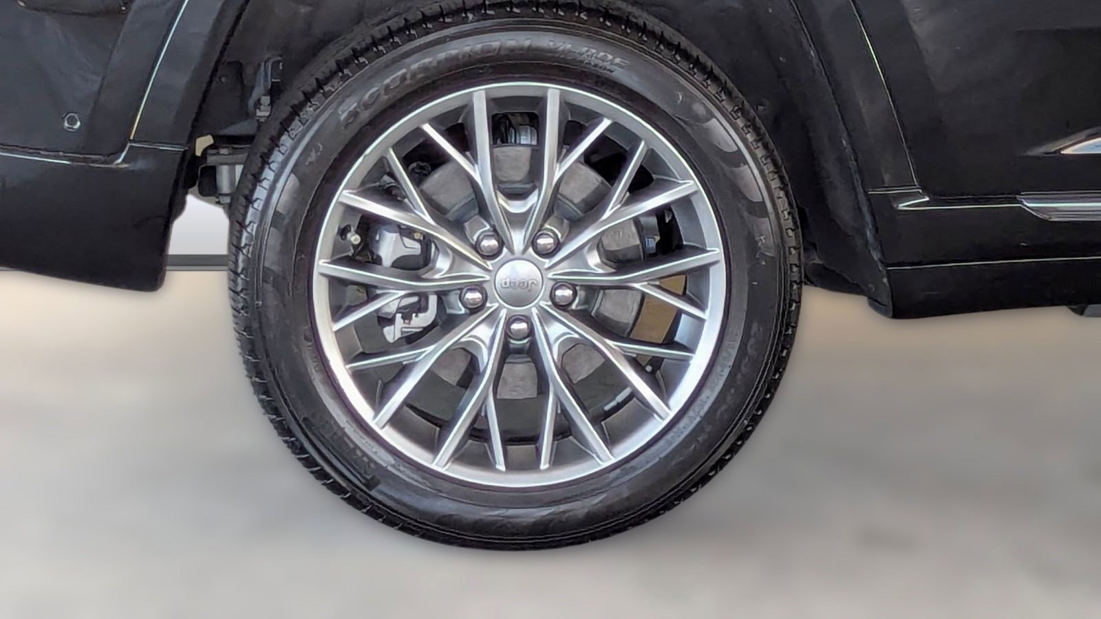 Used 2022 Jeep Grand Cherokee Summit w/ Luxury Tech Group V image 11