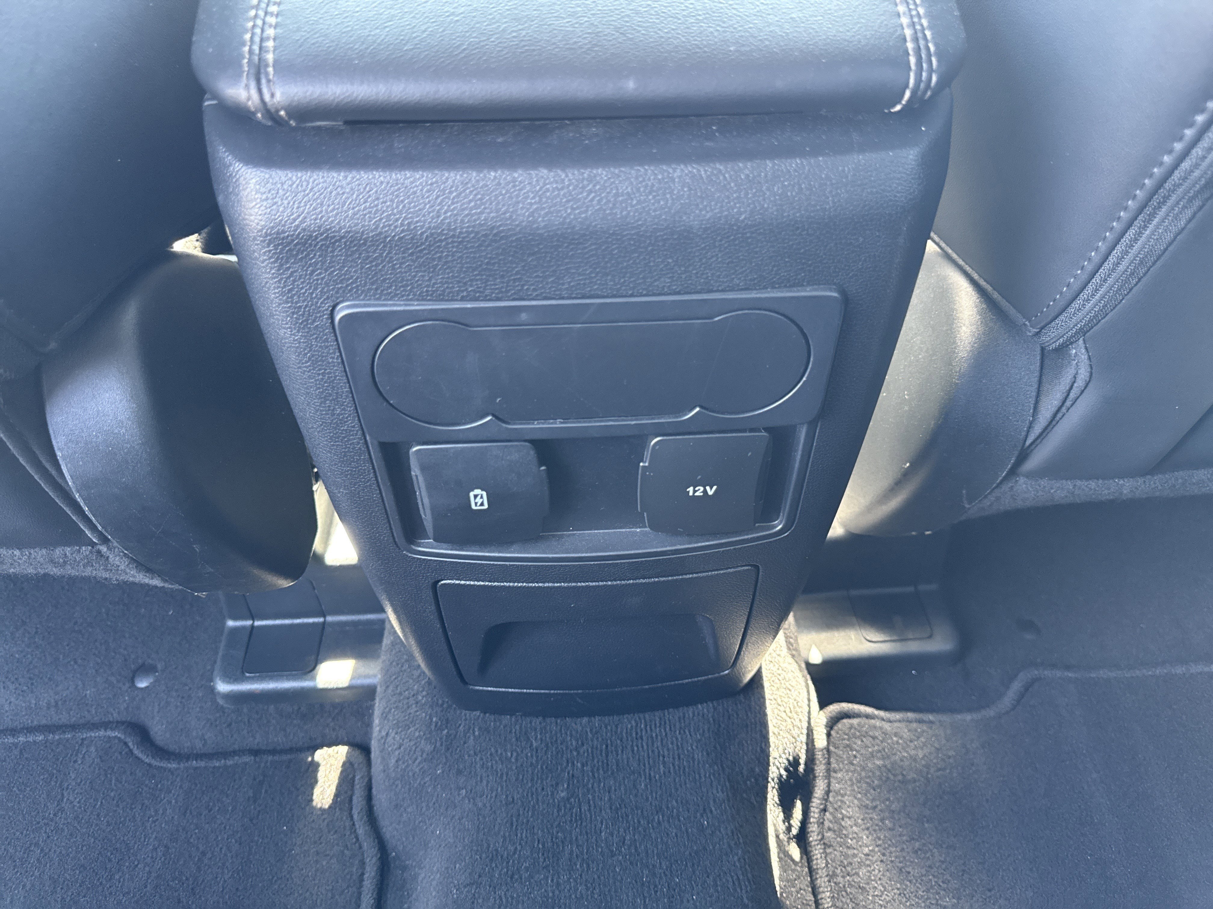 Certified 2024 Ford Explorer XLT w/ Equipment Group 202A AWD/4WD image 25