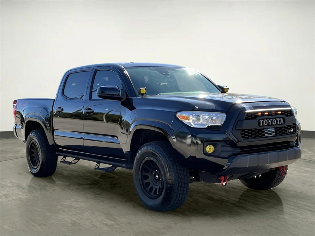 Used 2021 Toyota Tacoma SR image 14
