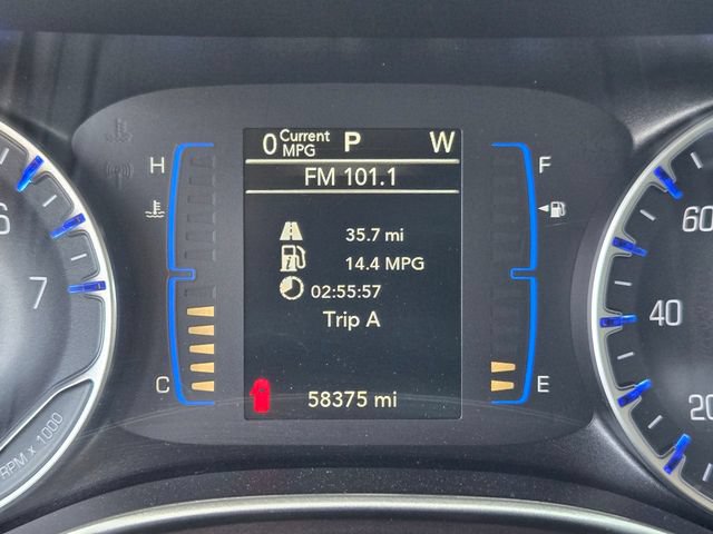Used 2023 Chrysler Voyager LX FWD image 18