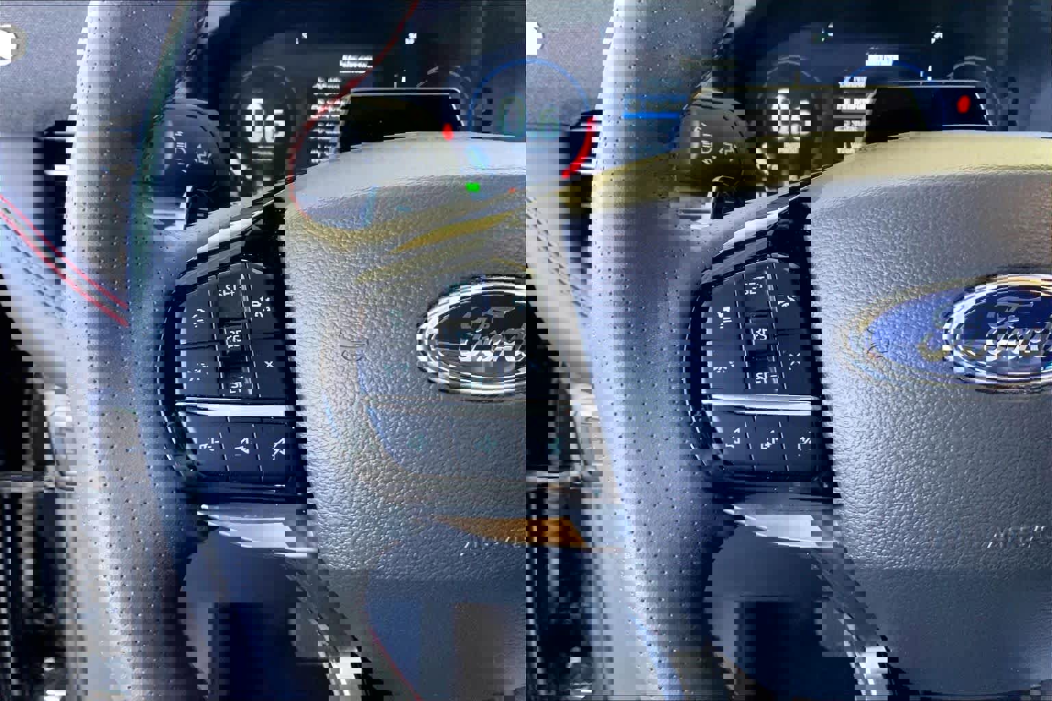 Certified 2025 Ford Explorer ST image 23