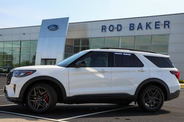 Certified 2026 Ford Explorer ST w/ Sun And Sound Package AWD/4WD image 3
