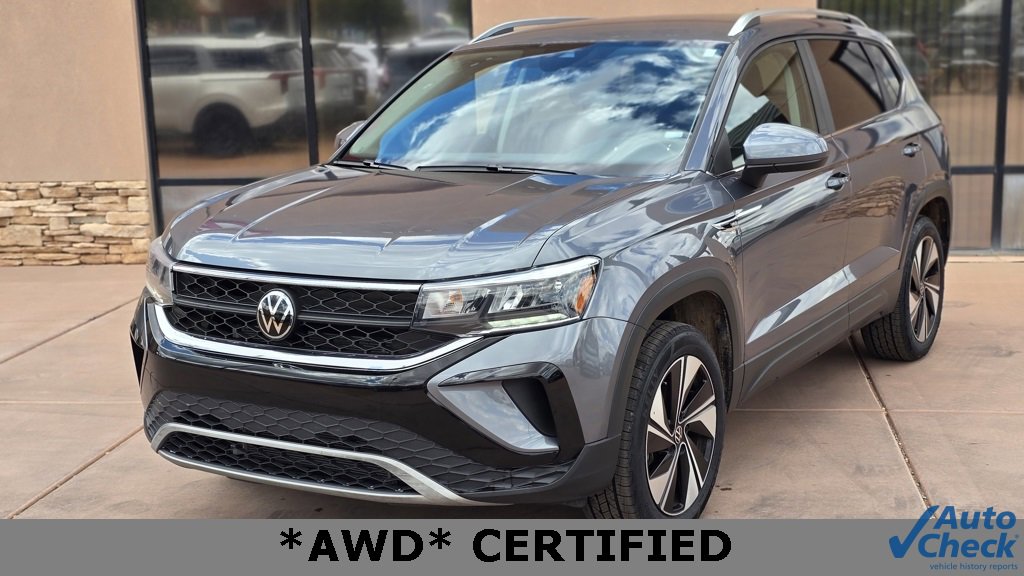 Used 2024 Volkswagen Taos SE image 3