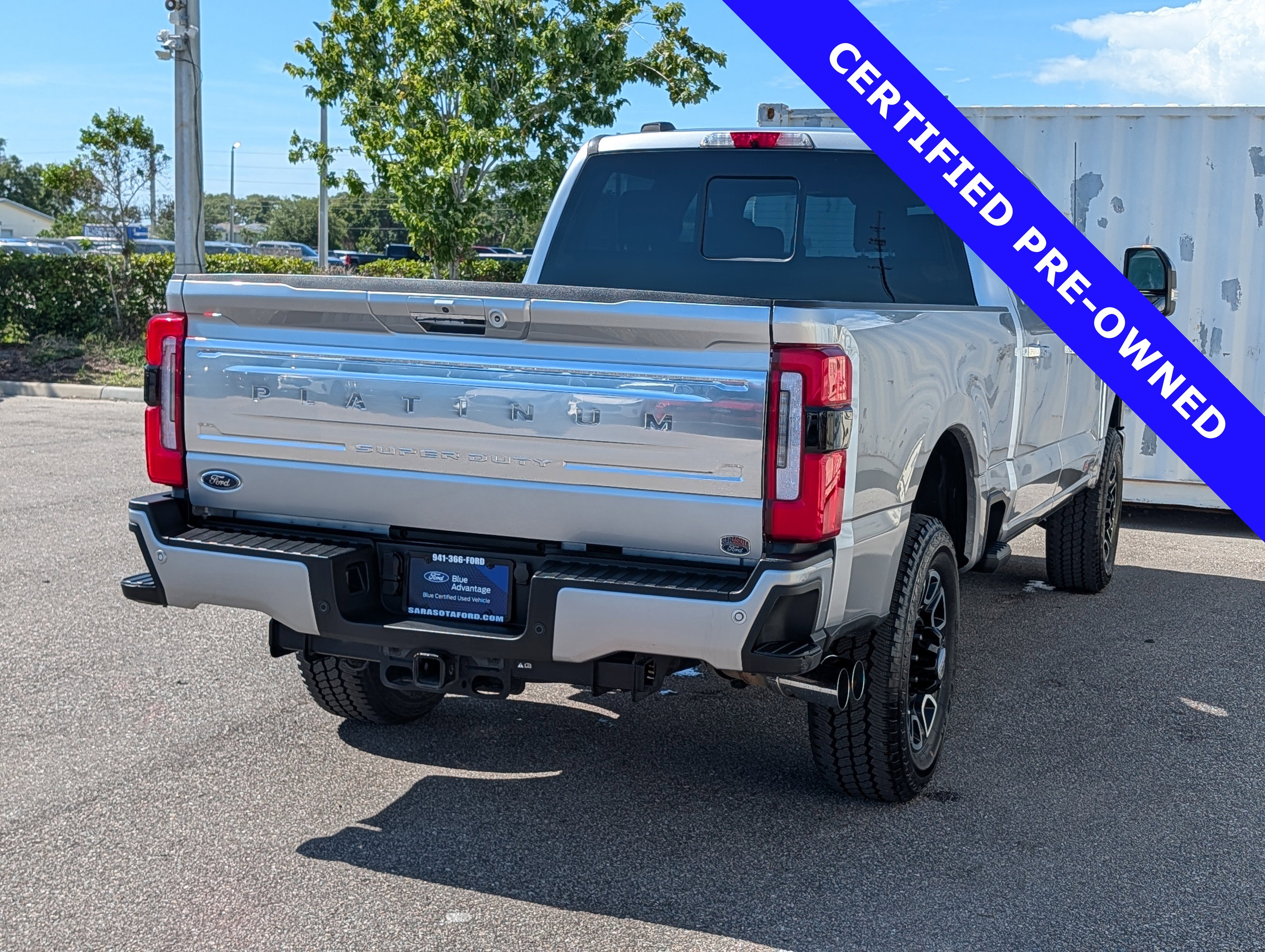 Certified 2023 Ford F250 Platinum AWD/4WD image 4