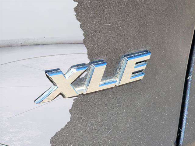Used 2021 Toyota RAV4 XLE FWD image 11