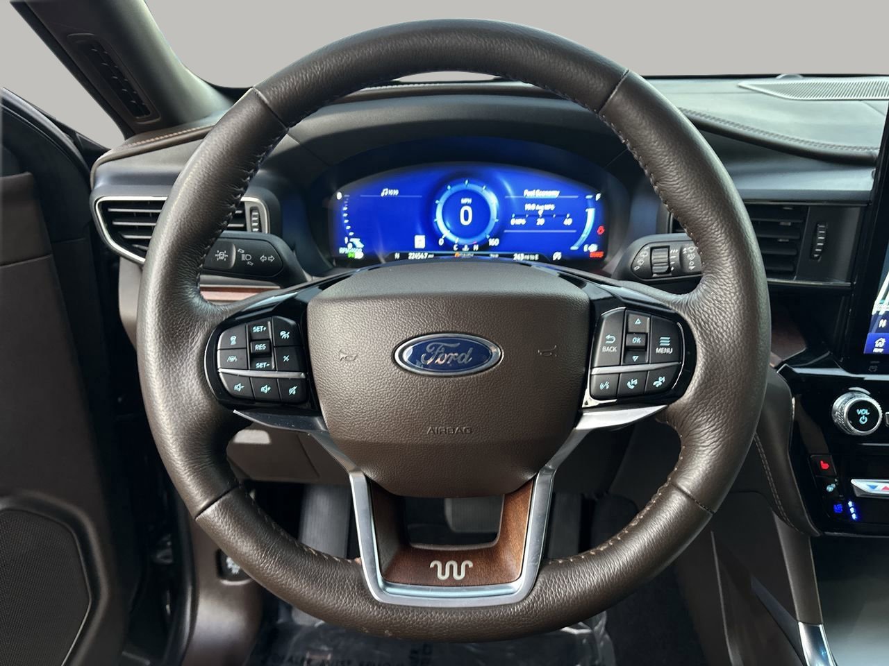 Certified 2024 Ford Explorer King Ranch w/ Technology Package image 33