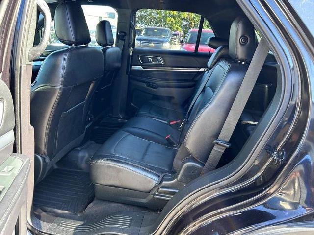 Certified 2019 Ford Explorer Limited w/ Class III Trailer Tow Package image 11