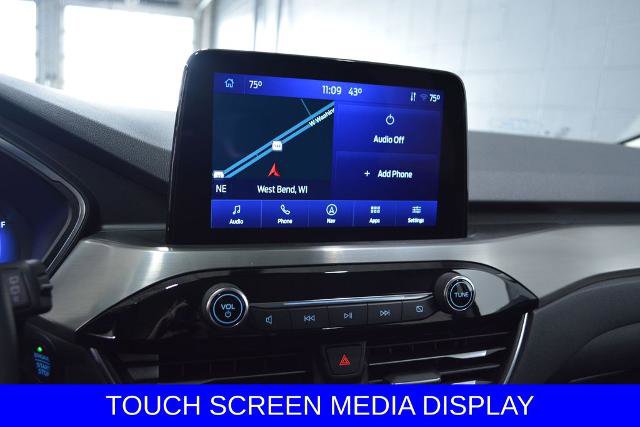 Certified 2022 Ford Escape Titanium w/ Class II Trailer Tow Package image 12