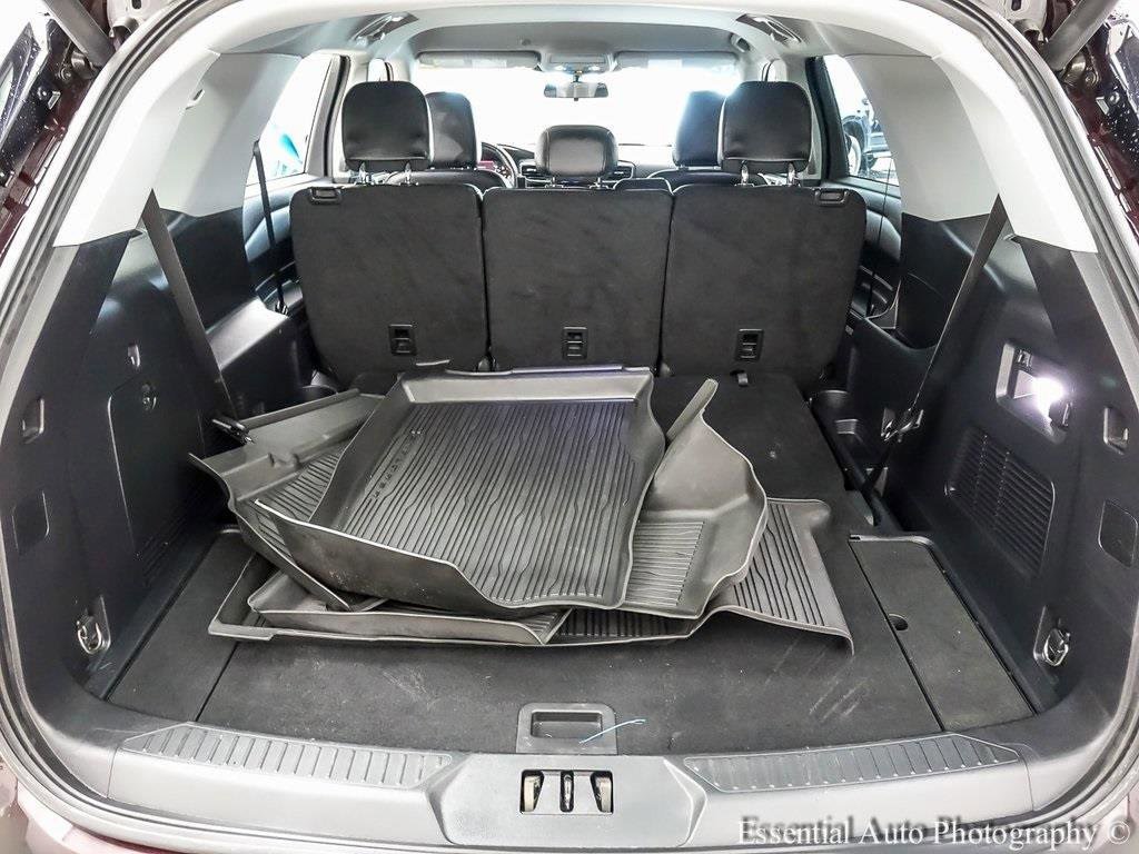 Certified 2022 Ford Explorer XLT w/ Equipment Group 202A image 23