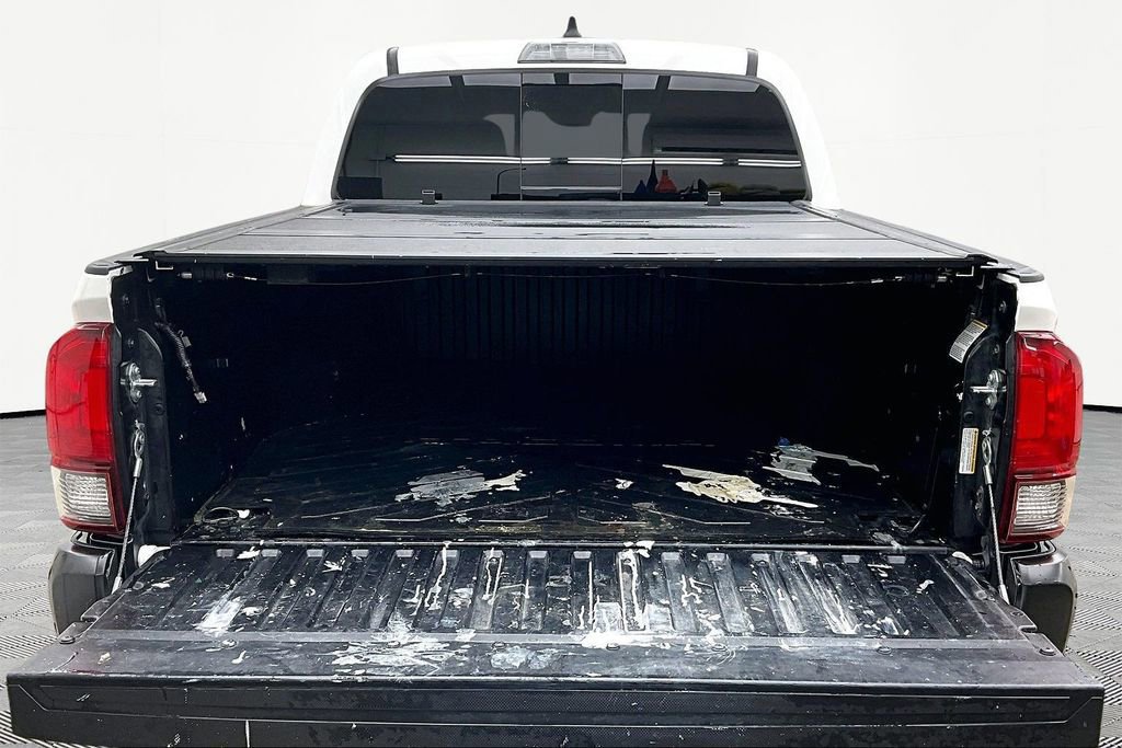 Used 2022 Toyota Tacoma SR5 image 18