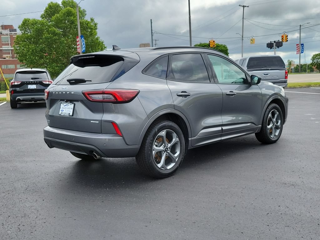 Certified 2024 Ford Escape ST-Line w/ Tech Pack #1 AWD/4WD image 3