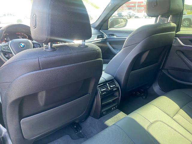 Used 2022 BMW 530i w/ Convenience Package image 30