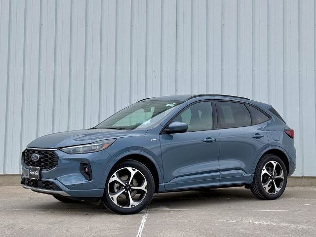 Certified 2025 Ford Escape ST-Line Elite w/ Premium Technology Package image 8