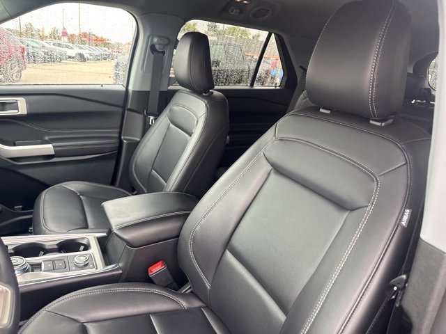 Certified 2023 Ford Explorer XLT w/ Equipment Group 202A image 24