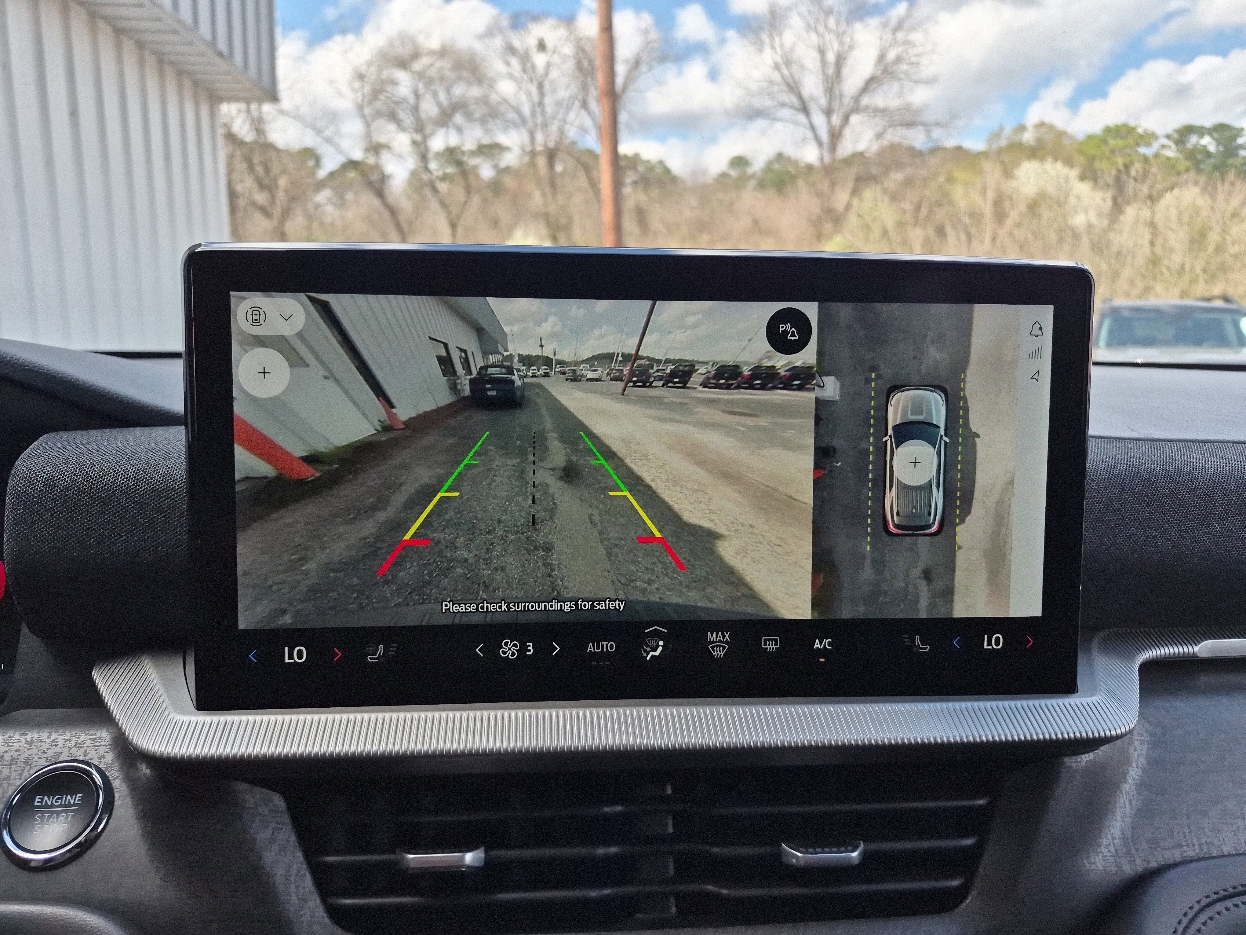 Certified 2025 Ford Explorer Platinum image 40