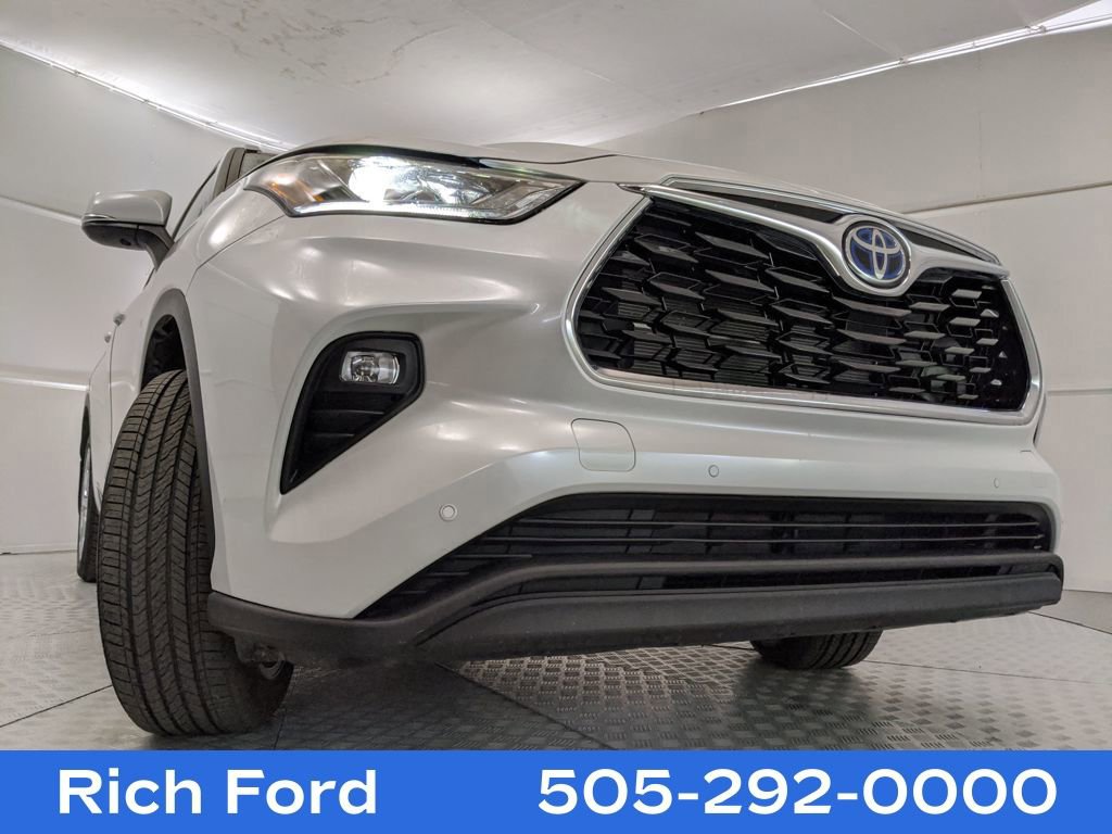 Used 2023 Toyota Highlander Limited image 30