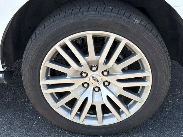 Certified 2024 Ford Expedition Limited AWD/4WD image 11