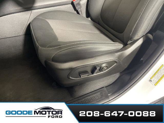 Used 2023 Jeep Grand Cherokee L Laredo image 12