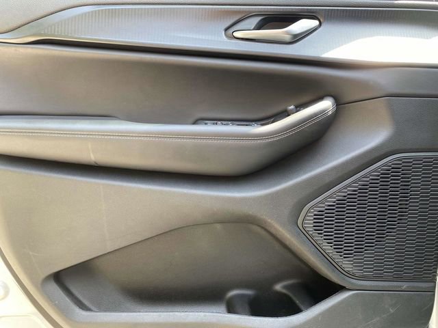 Used 2023 Jeep Grand Cherokee Laredo AWD/4WD image 16