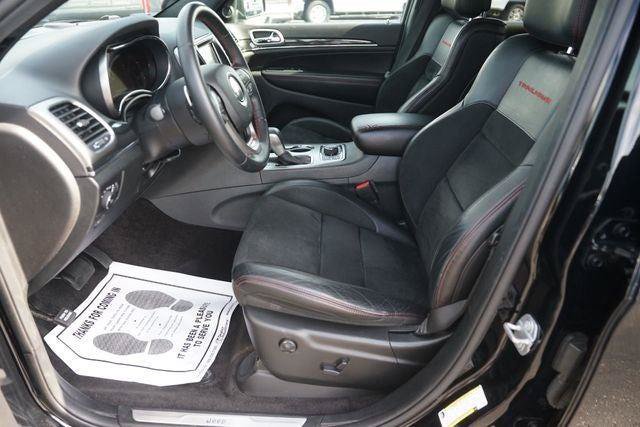 Used 2018 Jeep Grand Cherokee Trailhawk AWD/4WD image 9