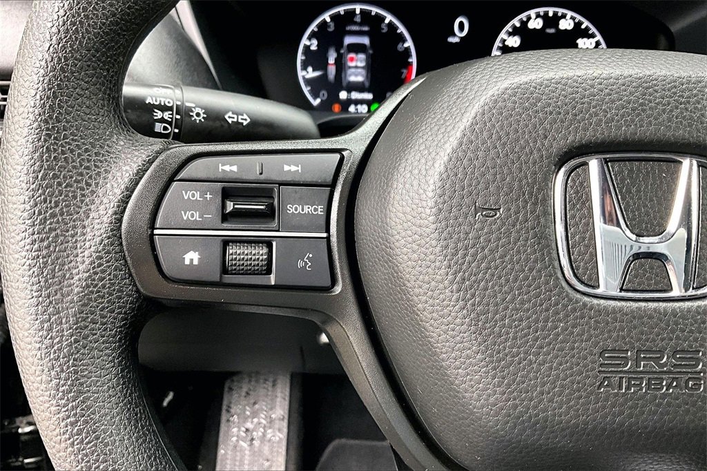 Used 2025 Honda HR-V LX image 18