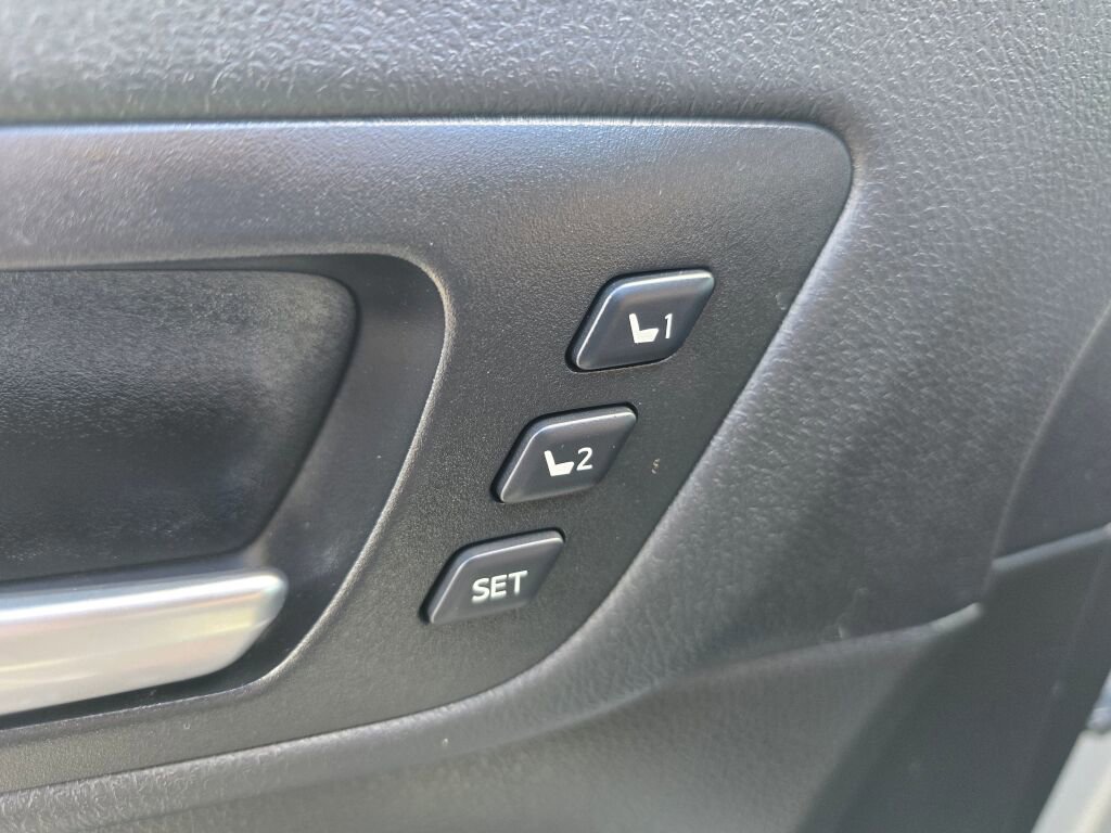 Used 2018 Toyota Highlander Limited Platinum AWD/4WD image 20