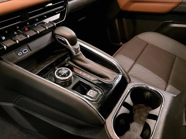 Used 2025 GMC Canyon AT4 w/ Nightfall Edition AWD/4WD image 16