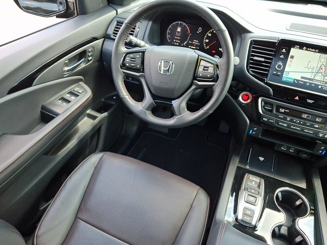 Used 2025 Honda Ridgeline Black Edition image 16